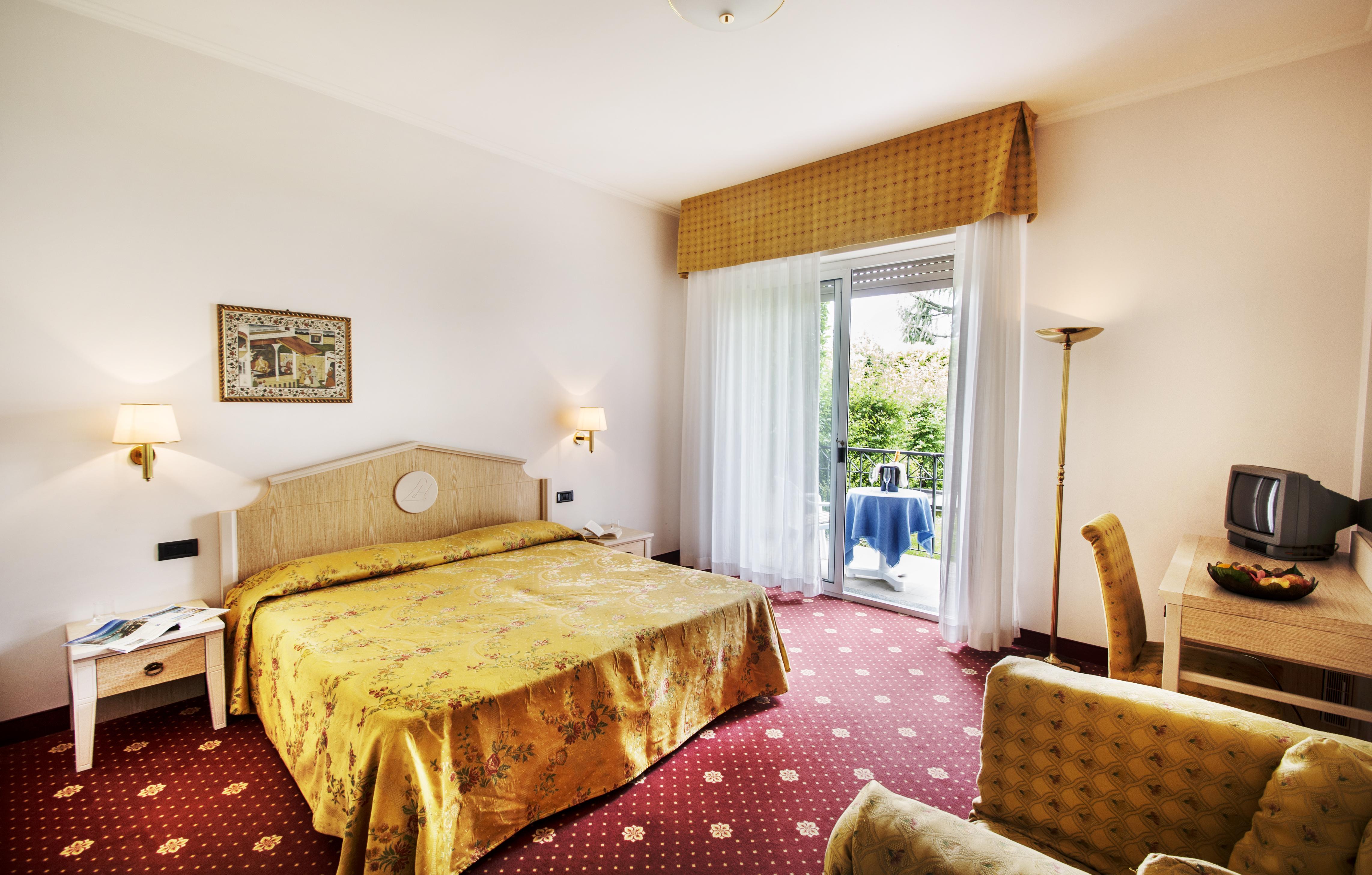 Hotel Lido La Perla Nera Stresa Exterior photo