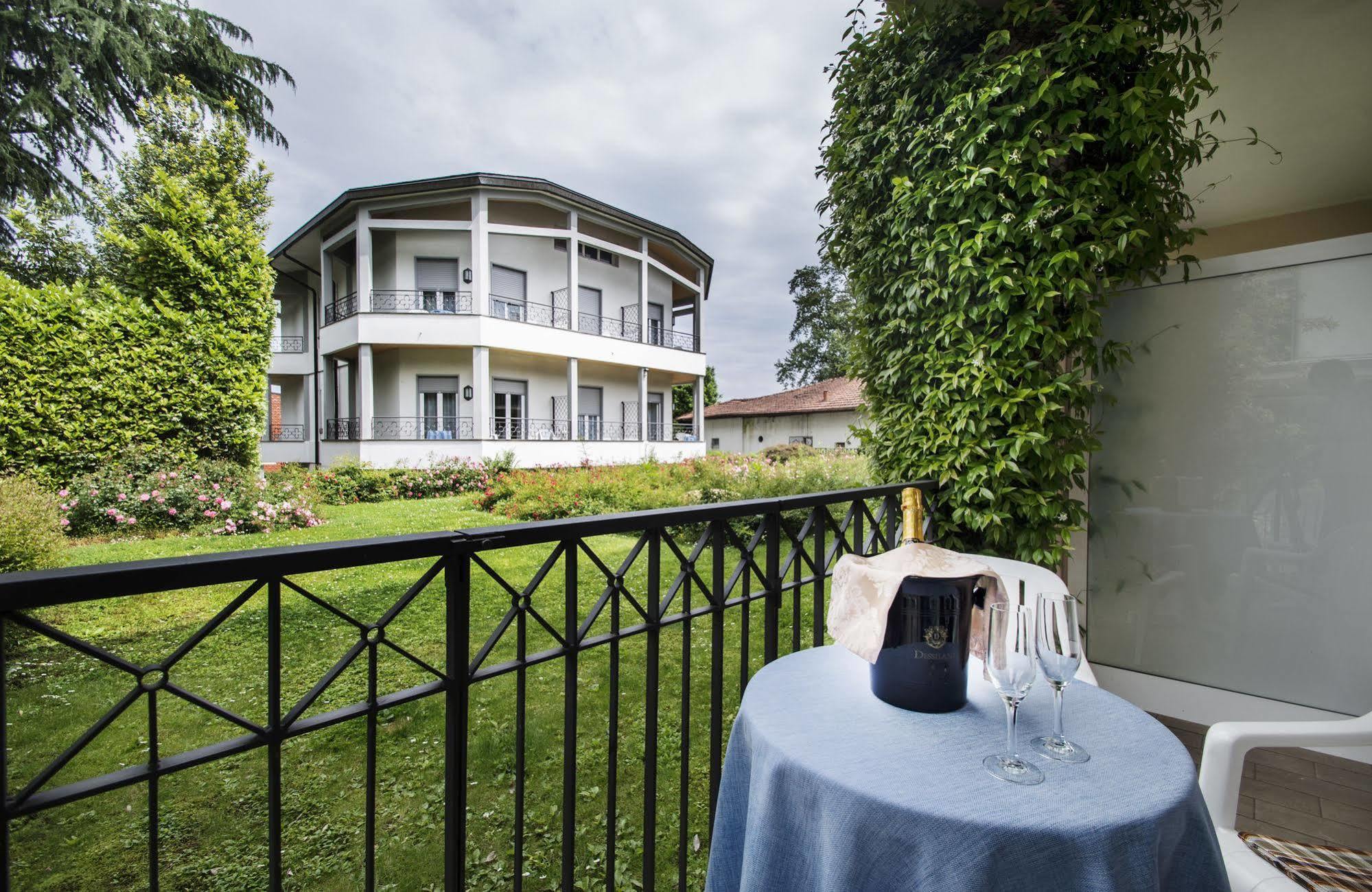Hotel Lido La Perla Nera Stresa Exterior photo