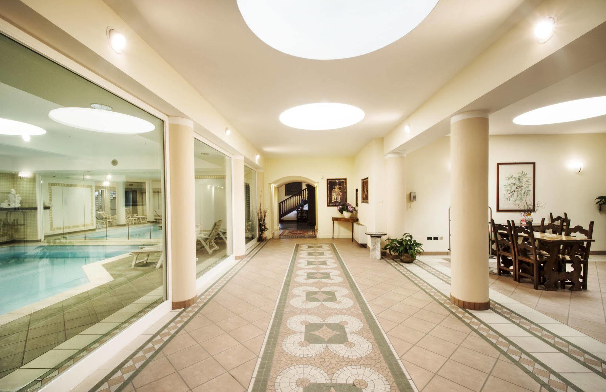 Hotel Lido La Perla Nera Stresa Exterior photo